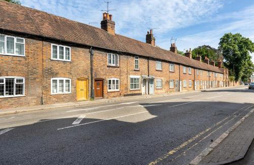 Marlow House | Beautiful 17th Century Cottage