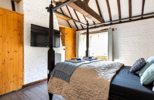 Marlow House | Beautiful 17th Century Cottage