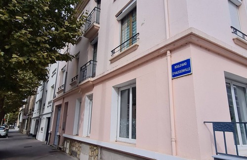 Haussonville-Blandan-Mon Desert-Saurupt Apartment | Beautiful 1930 bright apartment in Nancy