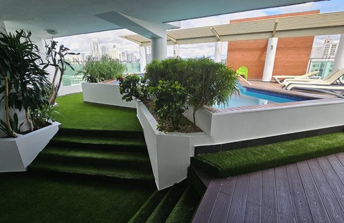 El Cangrejo Apartment | Beautiful 1B apt in Trendy Walkable City Neighborhood, Rooftop Pooln