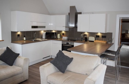 Oldland Common Cottage | Beautiful 1bed Cottage with view, near NEC/Airport
