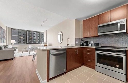 Hudson Exchange Apartment | Beautiful 1BR | Business Center | Jersey City by GLS