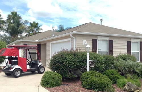 Duval Villa | Beautiful 2/2 Villa w/Golf Cart, BBQ Grill, & FREE WiFi!