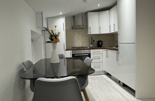 Walton on the Naze Apartment | Beautiful 2 Bed Apartment in Walton on the Naze