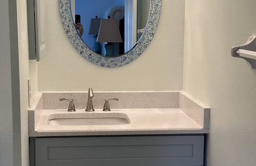 Englewood Condo | Beautiful 2 bed 2 bath condo 5 minutes to Englewood Beach