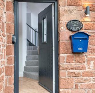 Hayton House | Beautiful 2-Bed Cottage in Brampton