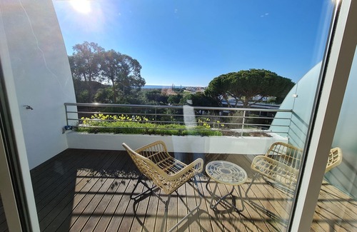 Vale do Garrao Apartment | Beautiful 2 bed duplex apartment with breathtaking sea view, 5min walk to beach!