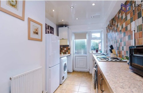 Bootle Apartment | ◑Beautiful 2 Bed House ◑Wifi ◑Garden ◑Parking◑