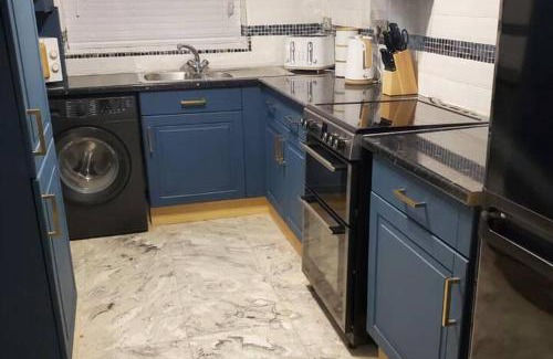 Bridgend House | Beautiful 2-Bed House in Bridgend