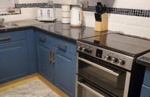 Bridgend House | Beautiful 2-Bed House in Bridgend