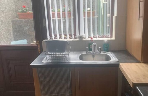 Larne House | Beautiful 2-Bed House in Larne with free parking