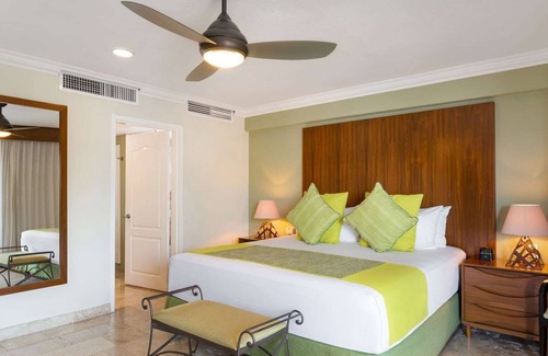 South Hotel Zone Resort | Beautiful 2 Bedroom Resort in Villa del Palmar, Puerto Vallarta