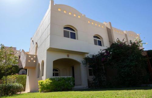 Makadi Bay Villa | Beautiful 2-Bed Villa in Makadi Heights