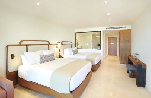 Juarez Hotel | Beautiful, 2 Bedroom suite with ocean view, located in the new Corazon tower.