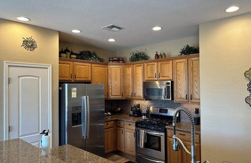 Sun City West House | Beautiful 2-bedroom home in gated community, Sun City West, AZ