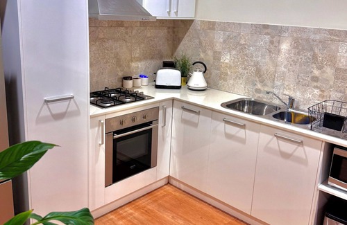 Mandurah Apartment | Beautiful 2 bedroom apartment in Mandurah only 5 mins from foreshore and beach!