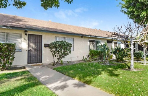 Northeast Anaheim Condo | Beautiful 2-bedroom condo Orange County CA Everything needed garage WiFi and AC.