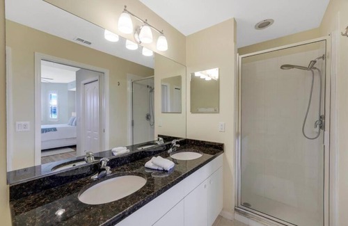 Naples Apartment | Beautiful 2 bedroom condo w/Golf Membership Included