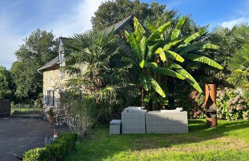 Montenay House | Beautiful 2-Bedroom Gîte in Montenay