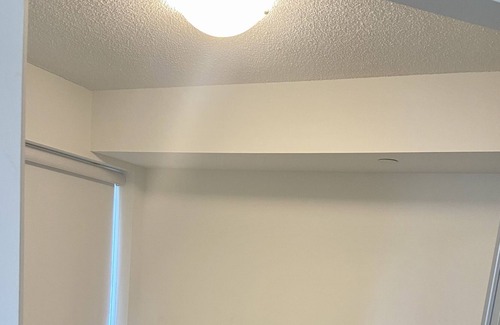 Six Points Condo | Beautiful 2 bedroom high raise view condo by subway station