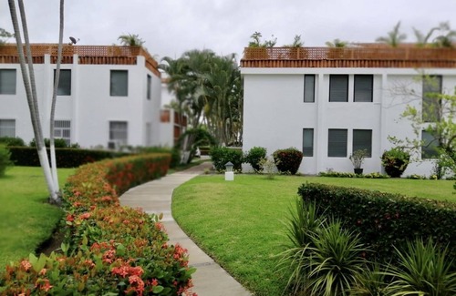 Club Santiago Apartment | Beautiful 2 bedroom condo just two blocks from the beach