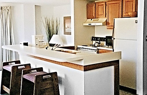 Franconia Apartment | Beautiful 2 bedroom unit at resort, sleeps 6