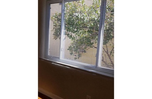 University Heights House | Beautiful 2 Bedroom artistic Home
