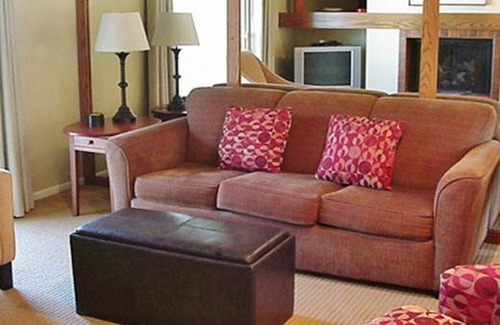 Chautauqua Apartment | Beautiful 2 bedroom unit at resort, sleeps 8
