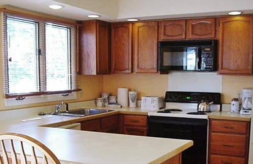 Chautauqua Apartment | Beautiful 2 bedroom unit at resort, sleeps 8