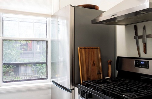 Federal Hill Apartment | Beautiful 2-bedroom apartment in Providence's historic Federal Hill