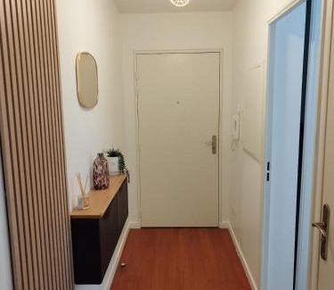 Meaux Apartment | Beautiful 2-room apartment - Meaux - near Disneyland