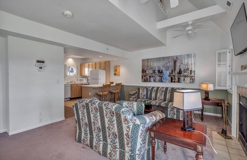 Norwich Villa | Beautiful 2 story 1 Bedroom Villa with two full bathrooms