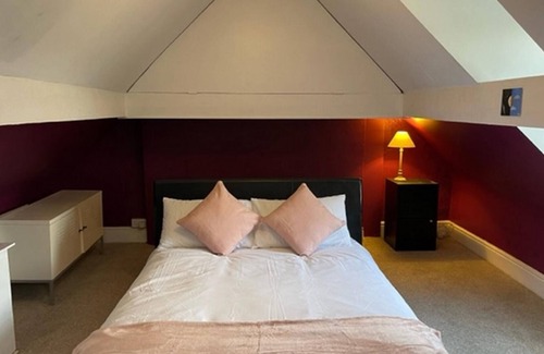 Bitton House | Beautiful 2BD Flat Outstanding Views Near Bath