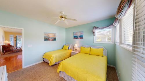 Litchfield by the Sea House | Beautiful 2BR 2BA Lakeside Villa with Lake Views
