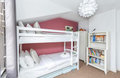 Dulwich Apartment | Beautiful 2BR Flat, Peaceful Dulwich, South London
