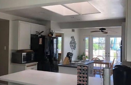 Fletcher Hills House | Beautiful 3,000 Sq Ft Tropical Oasis