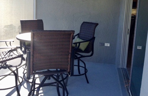 Antrim Dells Villa | Beautiful 3/2 Villa w/an AMAZING view! WiFi & BBQ Included!