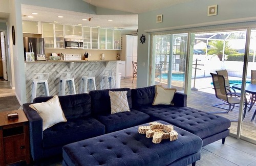 Crystal River House | Beautiful 3-2 Waterfront Home Solar Pool