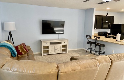 Holly Hill House | Beautiful 3 bed 2.5 Bath Townhome, Central Florida - Close to everything!