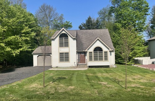 Tobyhanna House | Beautiful 3 bed/2 bath house in an amenity filled golf community near Camelback