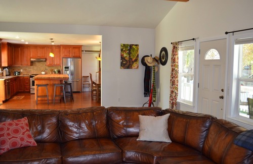 San Luis Obispo House | Beautiful 3 Bed 2 1/2 Bath In Small Town Santa Margarita Close To Everything