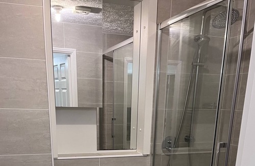 Solihull Apartment | Beautiful 3 Bedroom apartment in Solihull