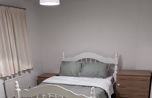Solihull Apartment | Beautiful 3 Bedroom apartment in Solihull