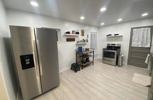 Menominee House | Beautiful 3-bedroom bayview townhome in downtown Menominee