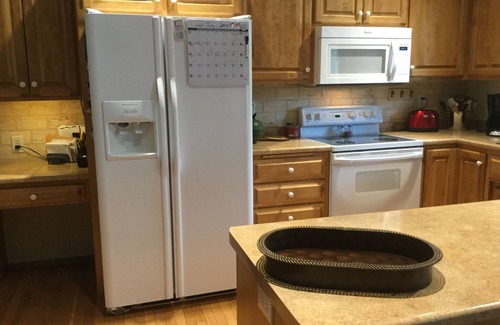 Green Bay House | Beautiful 3-bedroom+house in the home of the Green Bay Packers.