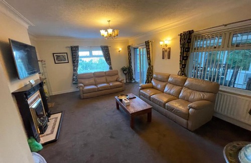 Chapeltown House | Beautiful 3 bedroom House