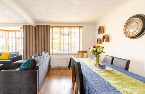 Oxford House | Beautiful 3 bedroom house with garden + Parking
