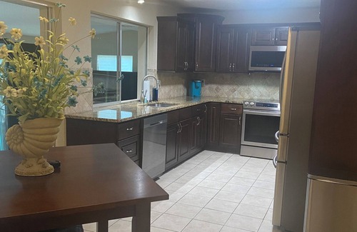 Palm Harbor House | Beautiful 3-bedroom house 7 minutes from the beach in Palm Coast