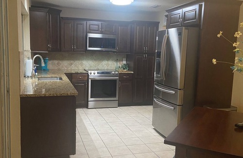 Palm Harbor House | Beautiful 3-bedroom house 7 minutes from the beach in Palm Coast