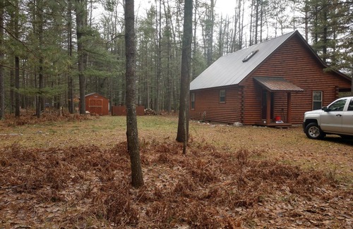 Lupton House | Beautiful 3 bedroom home on Rifle River